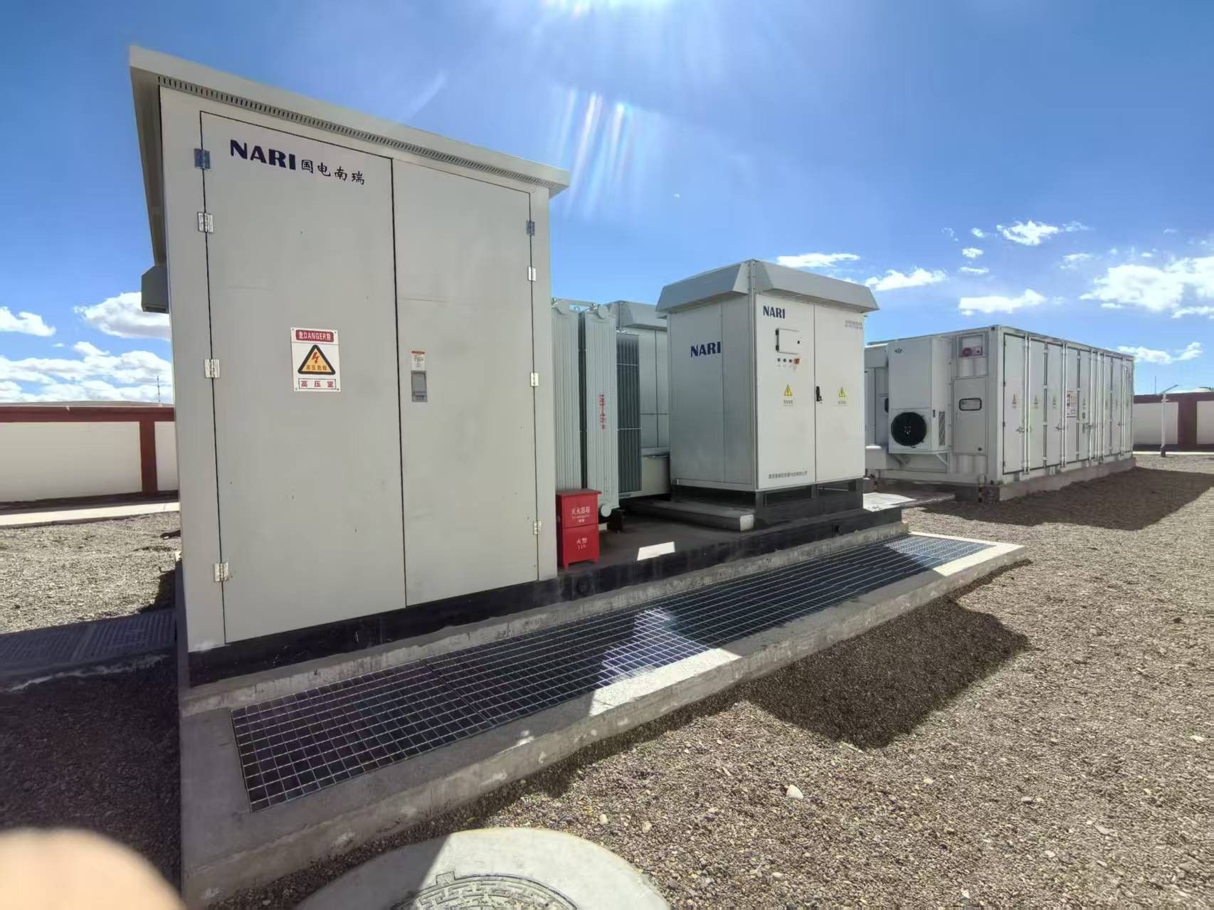 中国西藏 2.5MW/10MWh 构网型储能项目